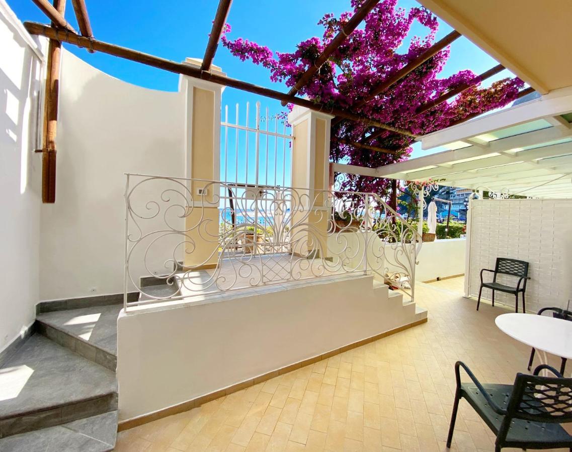 La Caravella Di Positano - Relais, Beach & Residences Экстерьер фото