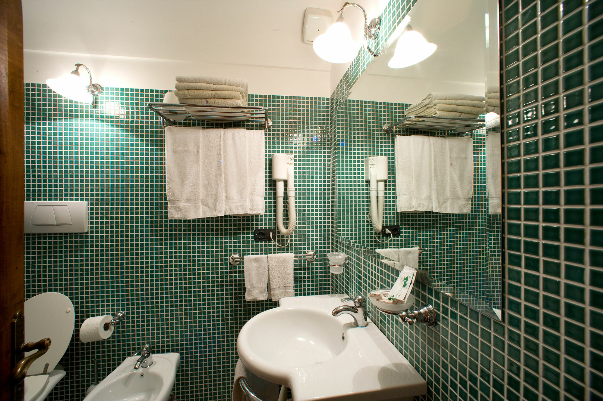 La Caravella Di Positano - Relais, Beach & Residences Экстерьер фото